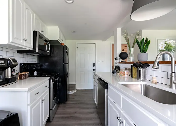Jungle House Luxury - Downtown Short North *